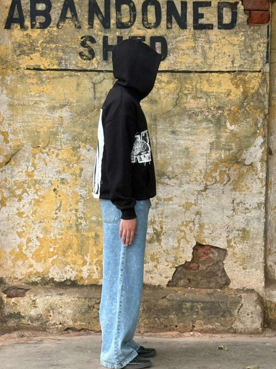 Oversized Graphic Hoodie (Black)