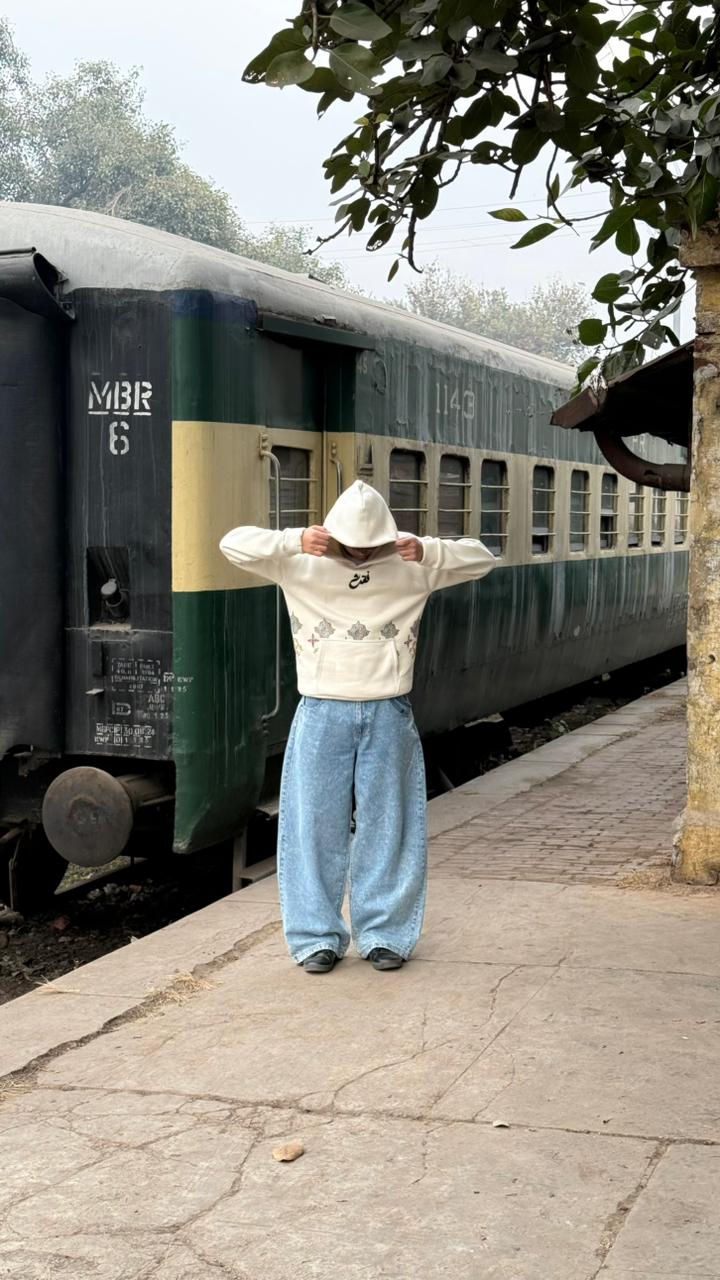 Pullover Street Hoodie (Cream)